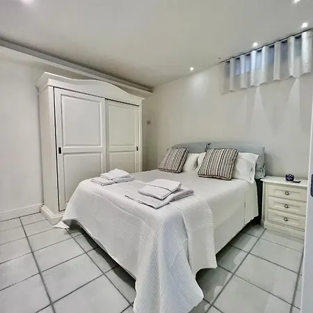 Villa Relax איסקיה